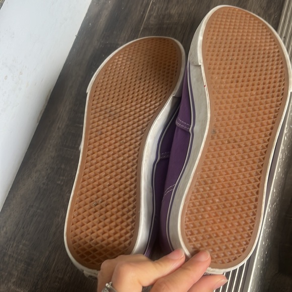 Vans - Picture 9 of 9